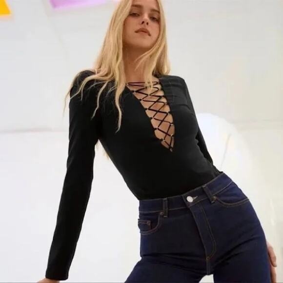 New ZARA Eyelet Lace-up Black Bodysuit Long Sleeve Medium Stretchy - Picture 3 of 14